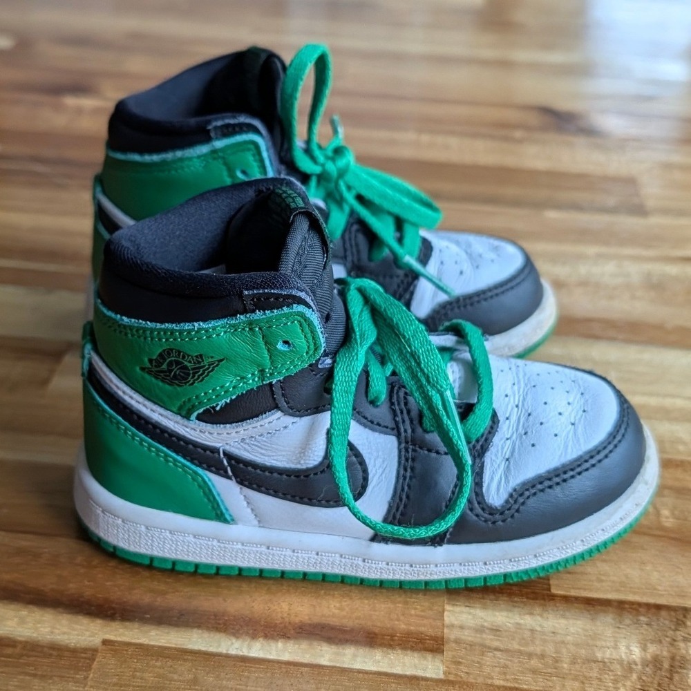 Nike‎ Air Jordan 1 Retro High OG Lucky Green Toddler Sneakers Size 8 Toddler - Picture 5 of 10